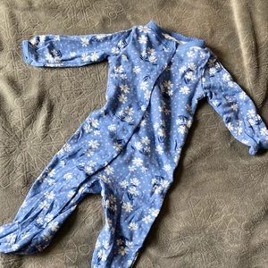 Carter’s Floral Sleeper 💙🌼🌷